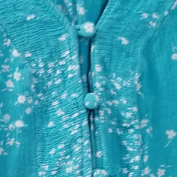 Loop Front button up rushing tank top mini floral - Picture 3 of 7